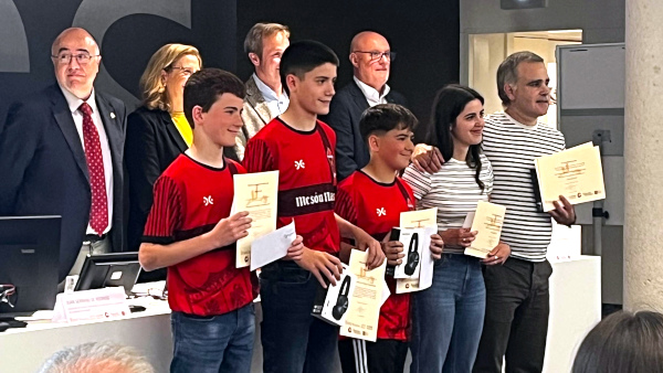 Campeones de la incubadora de sondeos y experimentos.